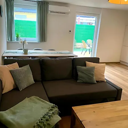 Elzblick Bed & Breakfast *