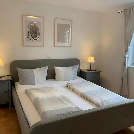 Gaestehaus Elzblick Ii 住宿加早餐酒店 3*